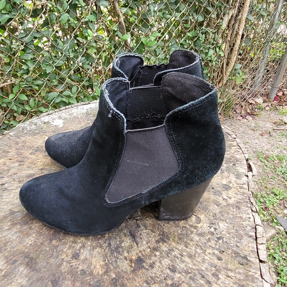 Women Vintage Black Suede Chelsea Boots By Bjorndal Size 10/Women Designer Boots - Picture 5 of 9